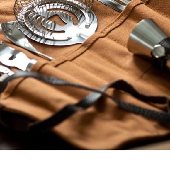 Foster & Rye Canvas Cocktail Kit - Picture 4 of 7